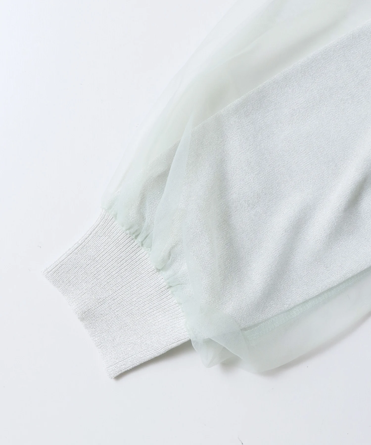 ラメニット チュールレイヤードトップス