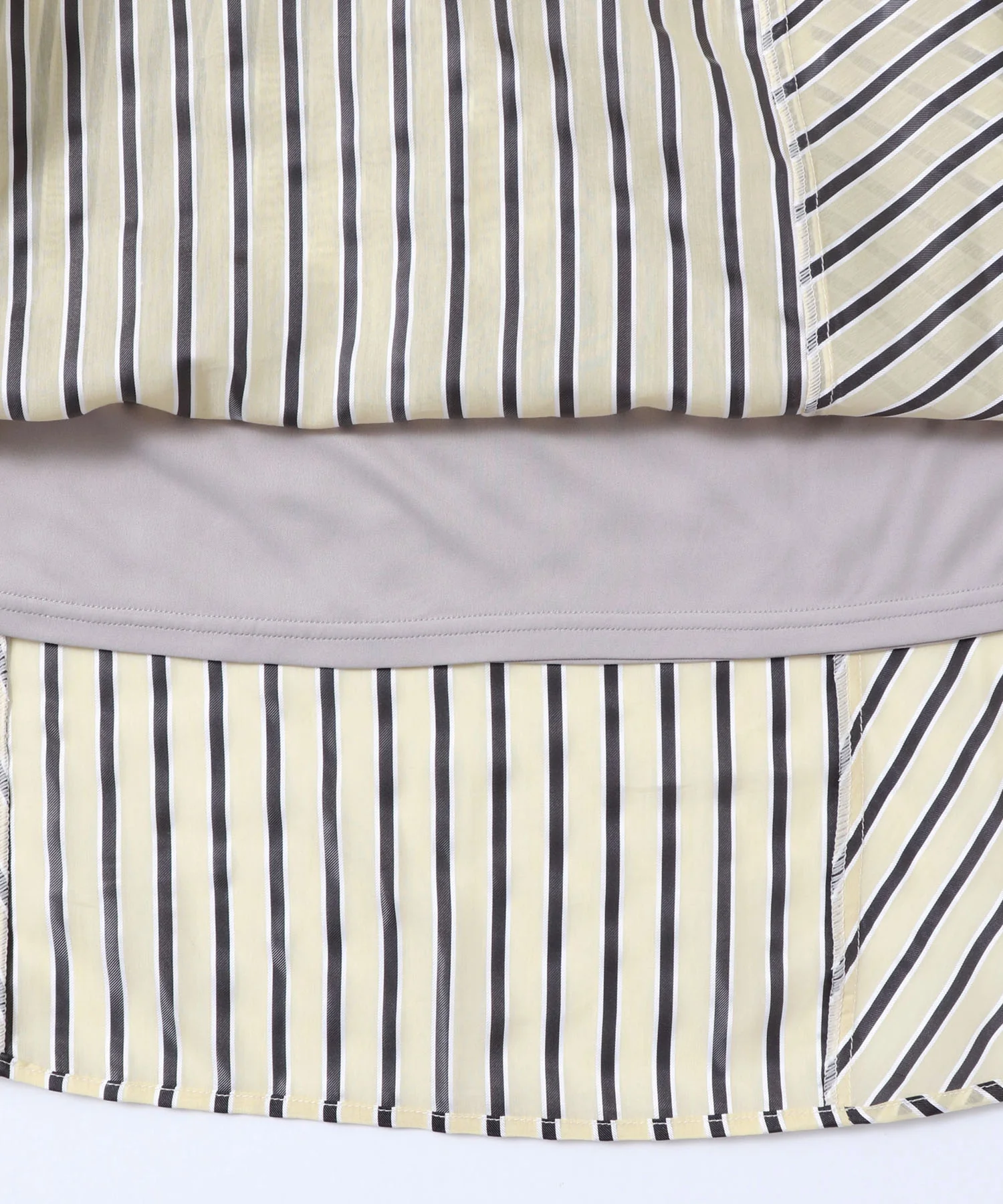 ストライプ切替スカート