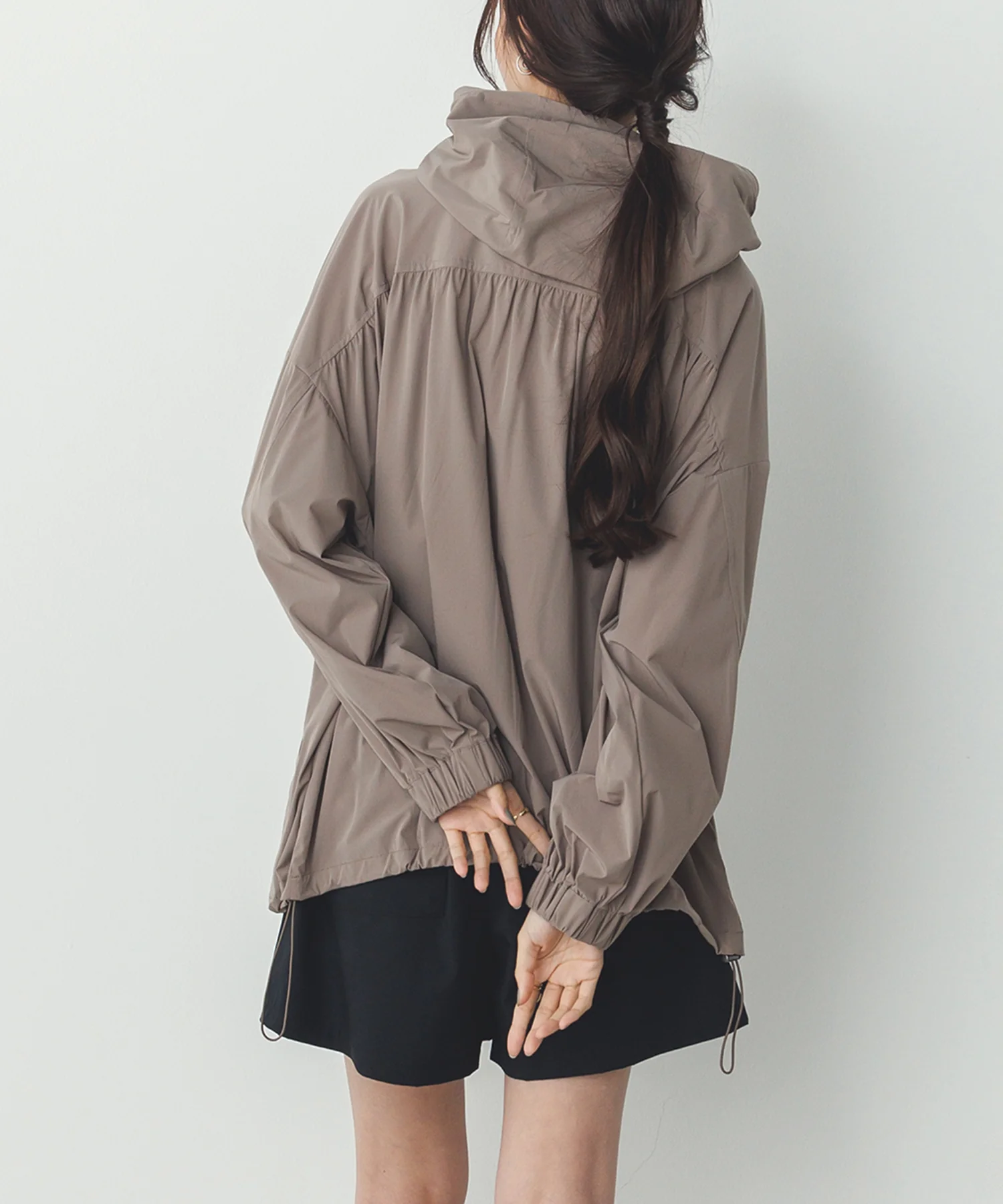 【接触冷感】フード付 ギャザーブルゾン